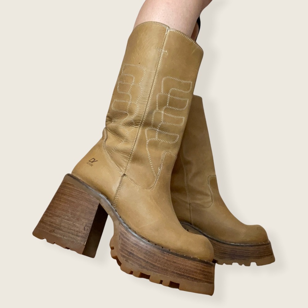 Platform Destroy cowgirl boots!